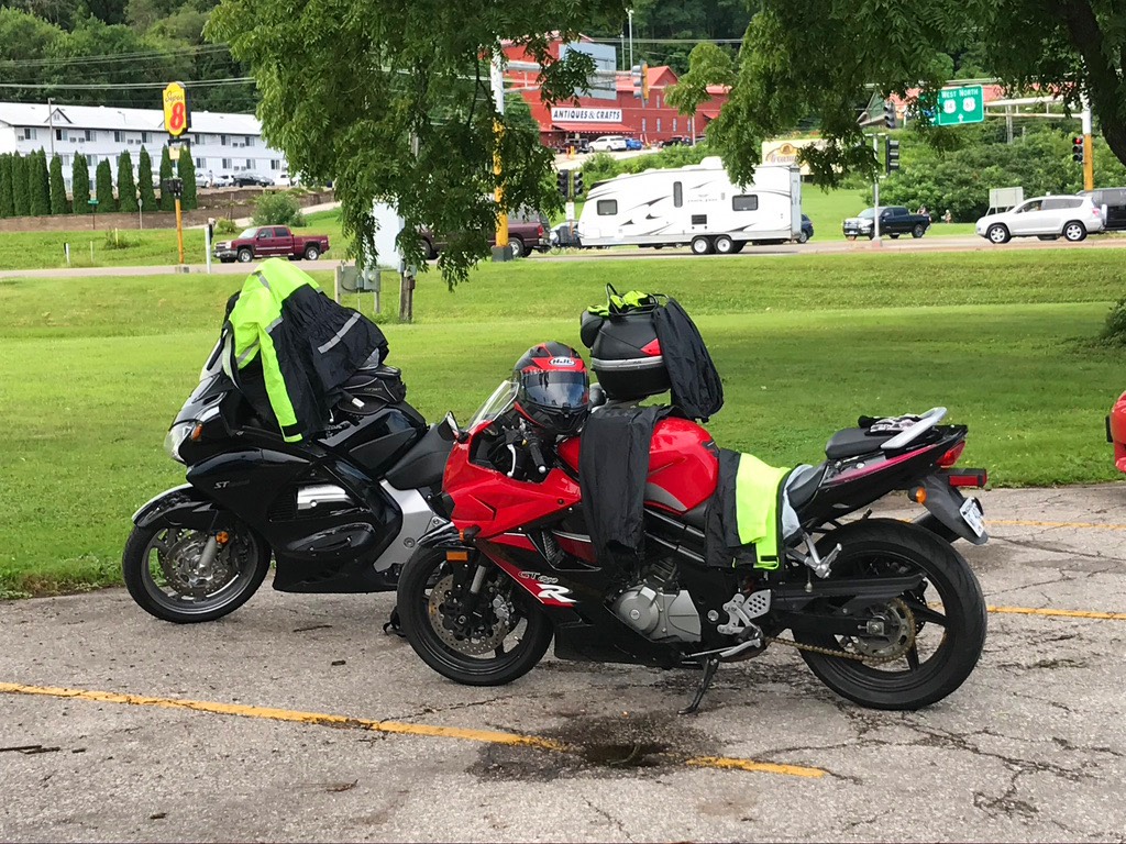 4. Bikes_Raingear_Perkins